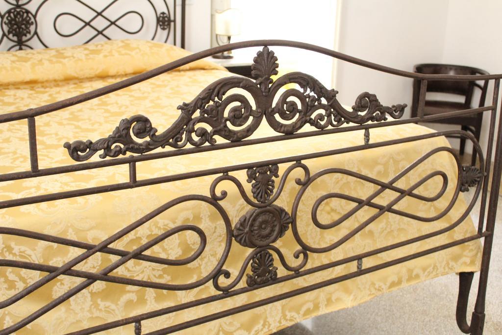 Palazzo Bitonti Bed & Breakfast Gagliano del Capo Eksteriør bilde