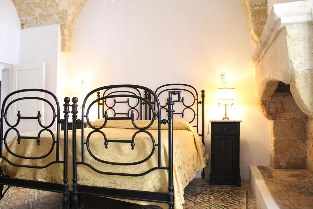 Palazzo Bitonti Bed & Breakfast Gagliano del Capo Eksteriør bilde