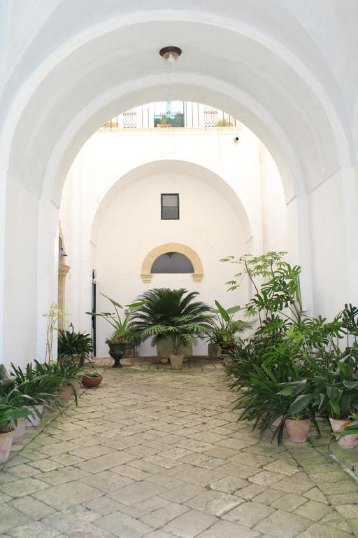 Palazzo Bitonti Bed & Breakfast Gagliano del Capo Eksteriør bilde